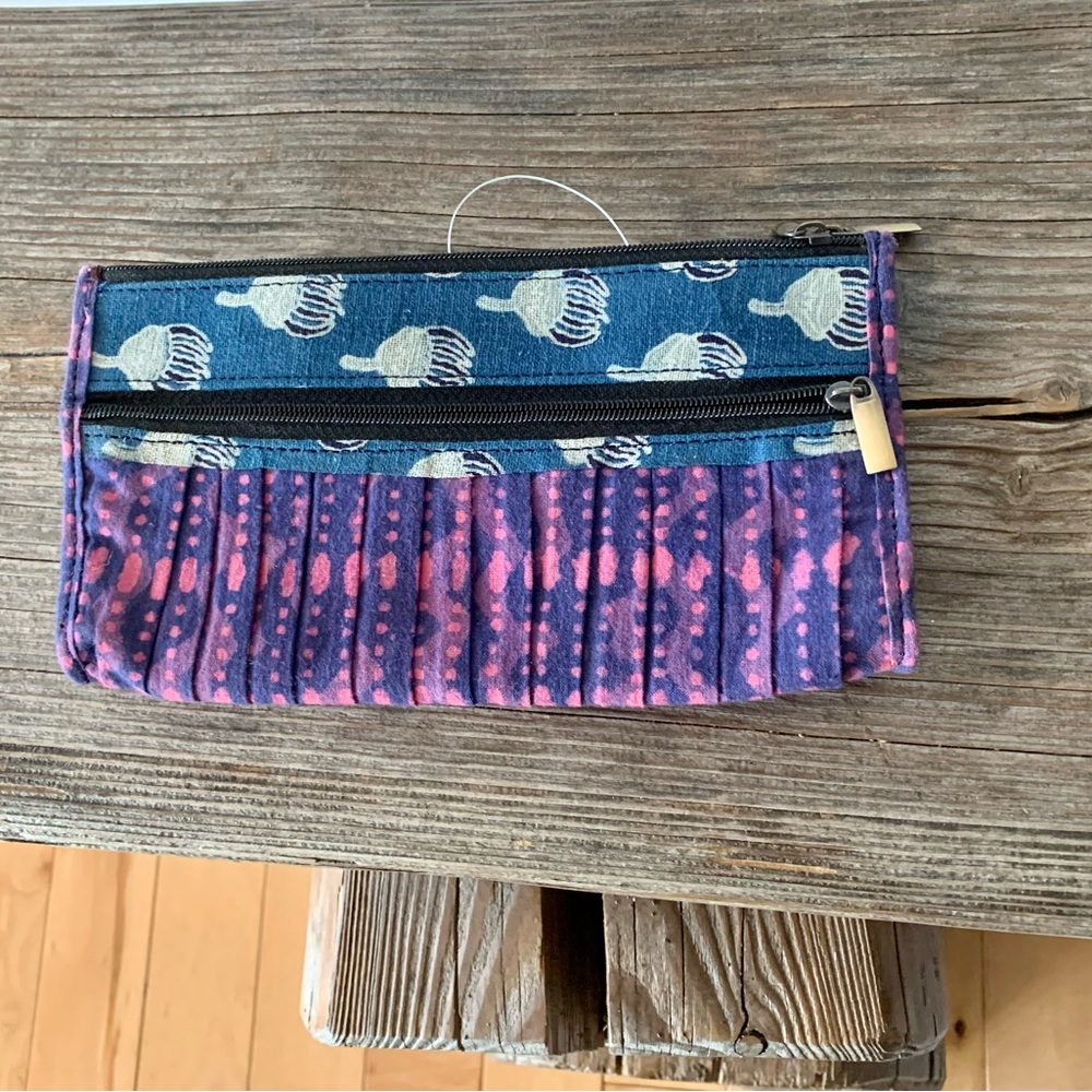 🍬3/20🍬Colorful Patterned Clutch